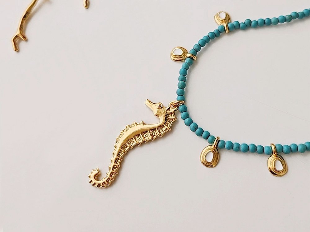 Seahorse Pendant Necklace
