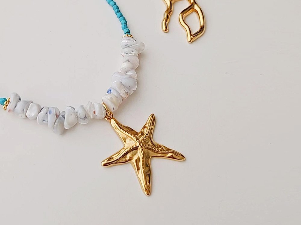 Gold Starfish Pendant Necklace