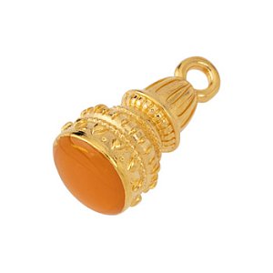 Pendant with setting