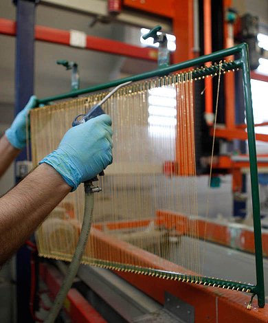 metal finishing process for jewelry components in PassionFashion workshop