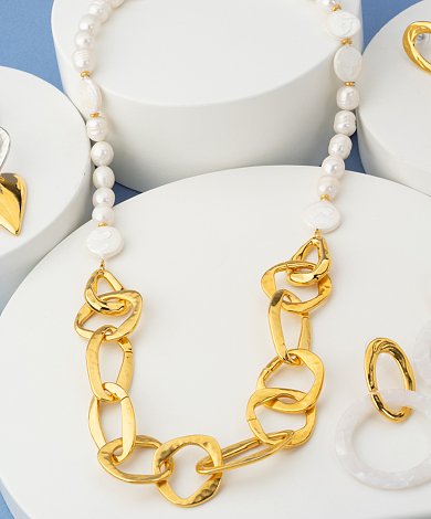 Χρυσό κολιέ με μεγάλους chain connectors για κατασκευή κοσμημάτων χονδρικής και έντονο εφέ αλυσίδας