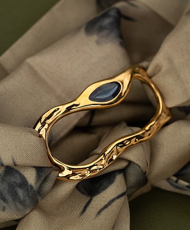Statement Collar & Bracelet