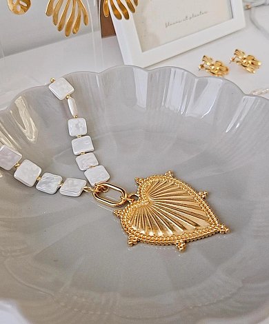 Gold plated oversized heart motif for jewelry brands